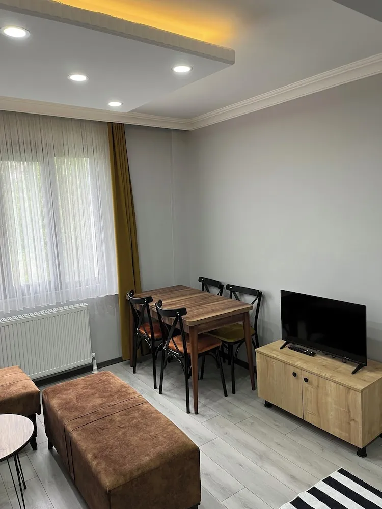 Superior Apart Daire, 1 Büyük (Queen) Boy Yatak ve Çekyat, Sigara İçilebilir, Dağ Manzaralı