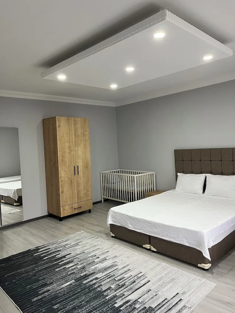Superior Apart Daire, 1 Büyük (Queen) Boy Yatak ve Çekyat, Sigara İçilebilir, Dağ Manzaralı