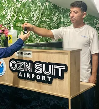 Ozn Suit Airport