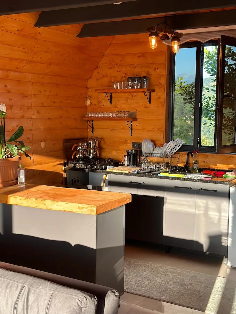 Basic Bungalov, Deniz Manzaralı