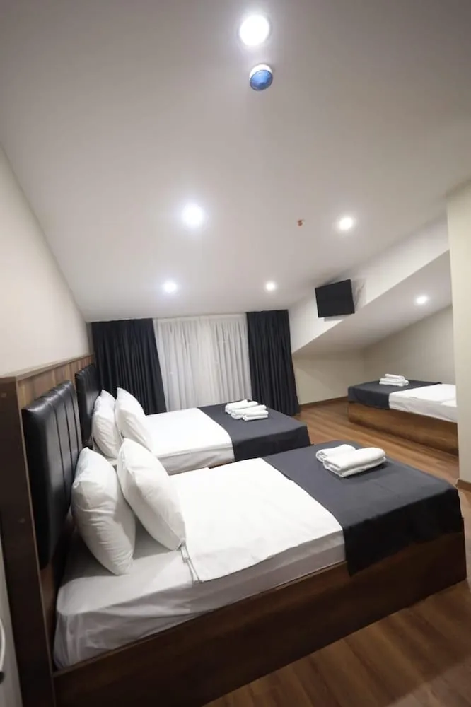 Family Dört Kişilik Oda