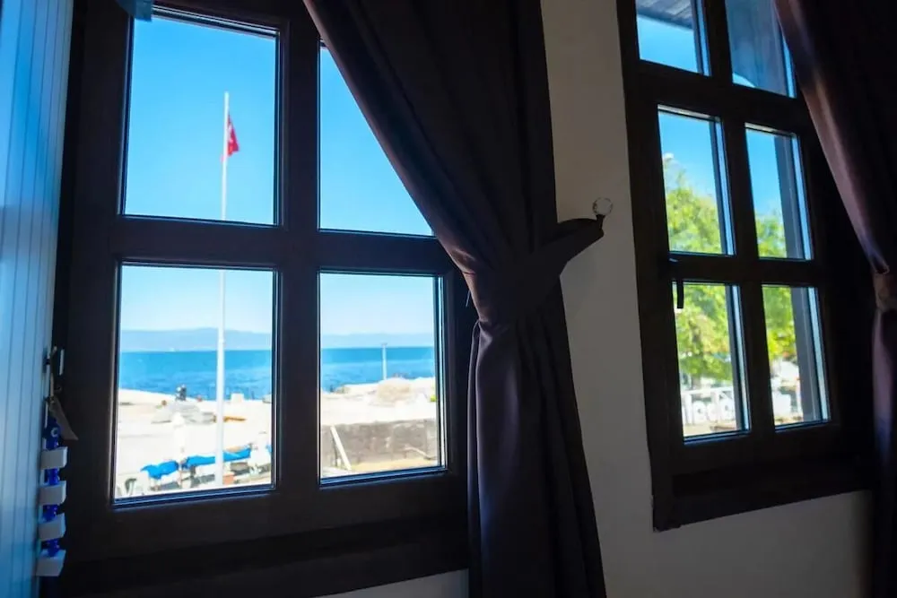 Comfort Tek Büyük Yataklı Oda, Deniz Manzaralı