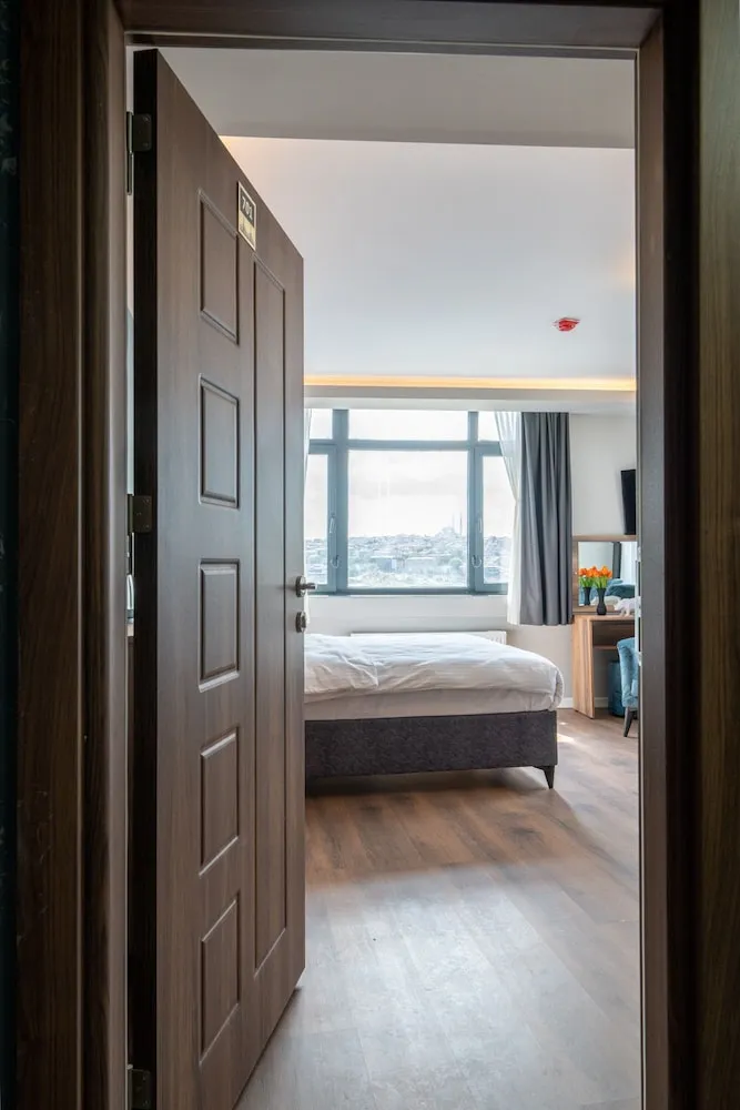 Deluxe Tek Büyük Yataklı Oda, Deniz Manzaralı