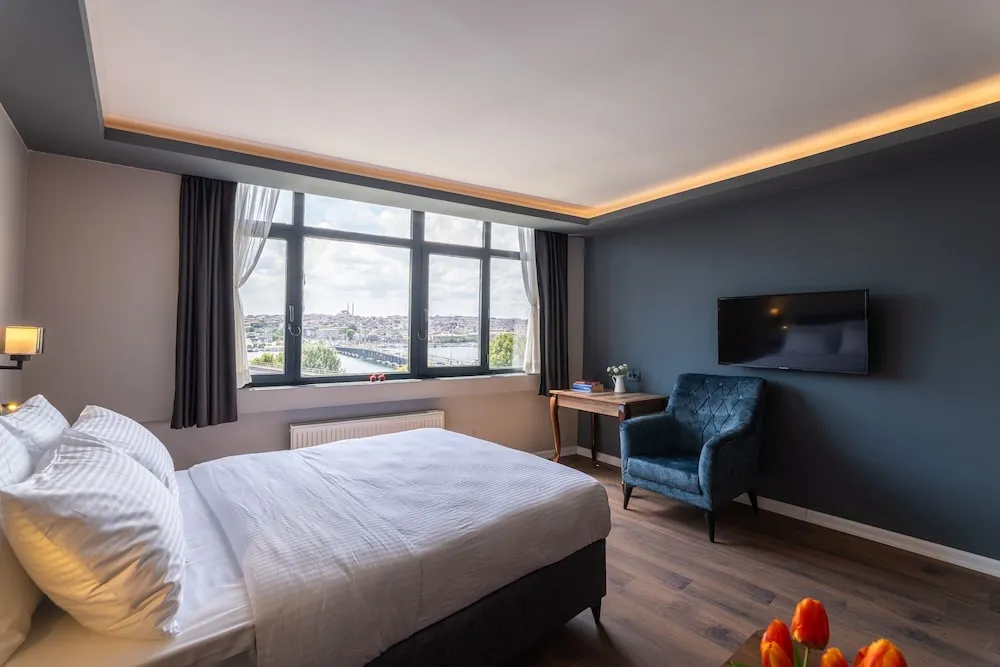 Deluxe Tek Büyük Yataklı Oda, Deniz Manzaralı