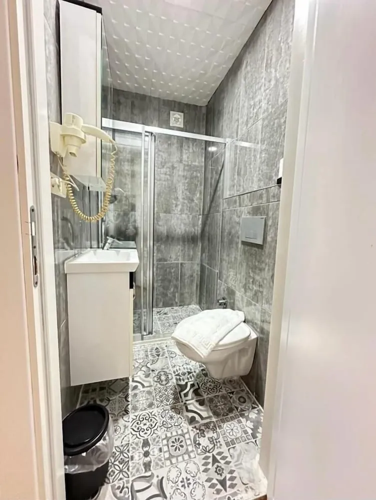 Deluxe Tek Büyük Yataklı Oda, Balkon