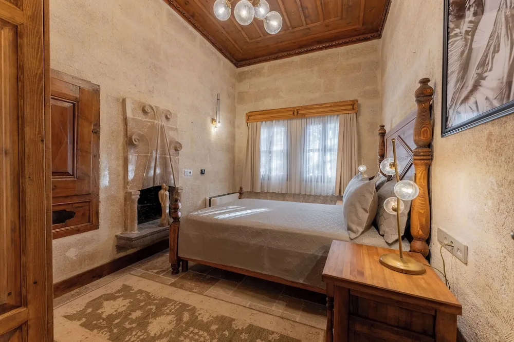 Pasha Suite