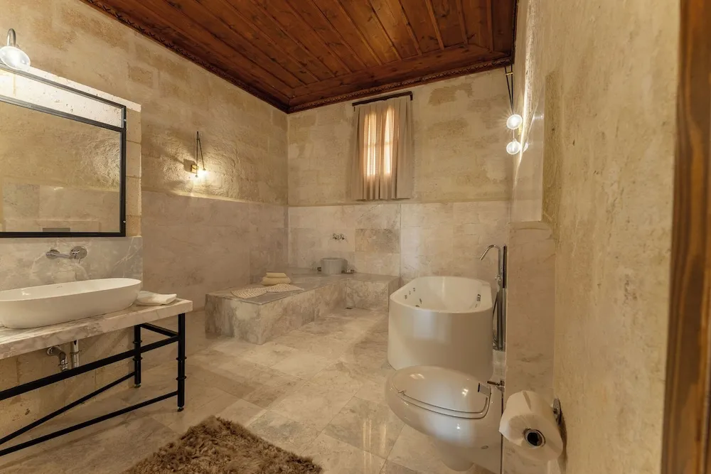 Pasha Suite