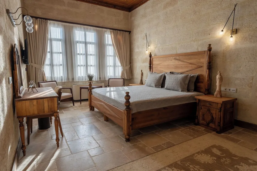 Pasha Suite