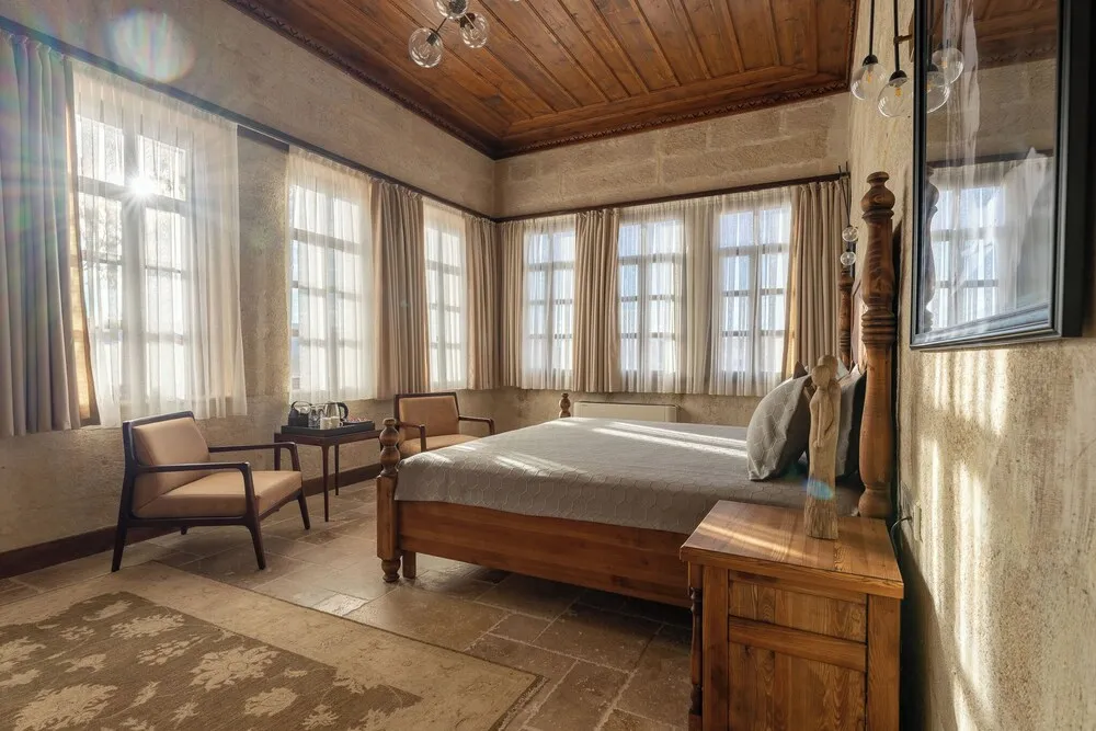 Pasha Suite