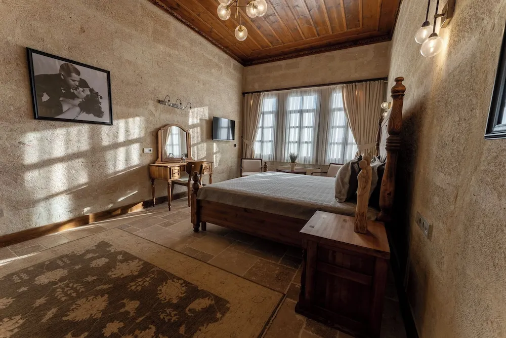 Pasha Suite