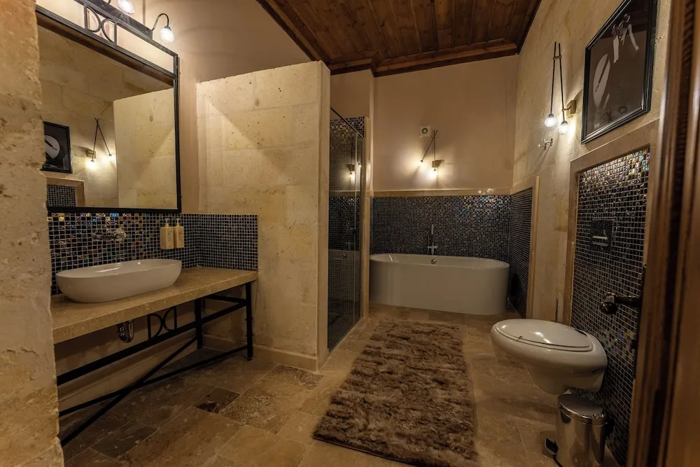 Stone Mansion Suite