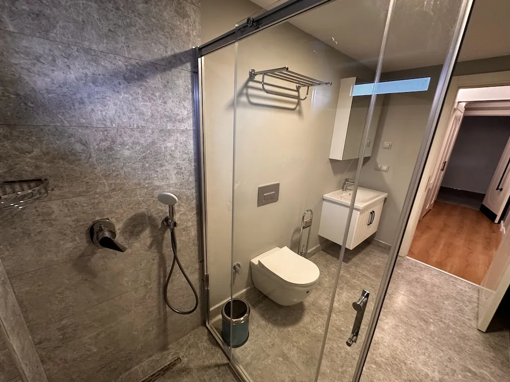 Mutfaklı 1 oda, 1 salon