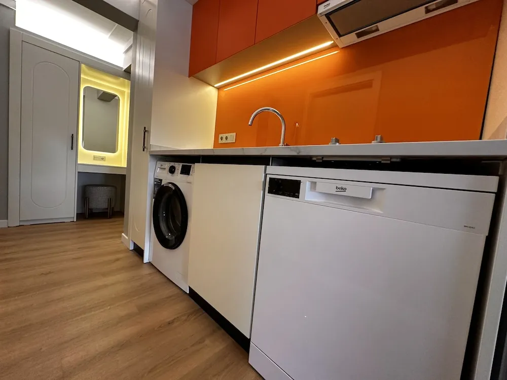 Mutfaklı 1 oda, 1 salon