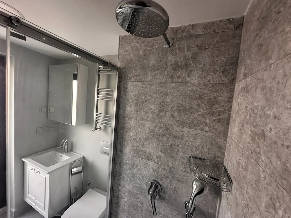 Mutfaklı 1 oda, 1 salon