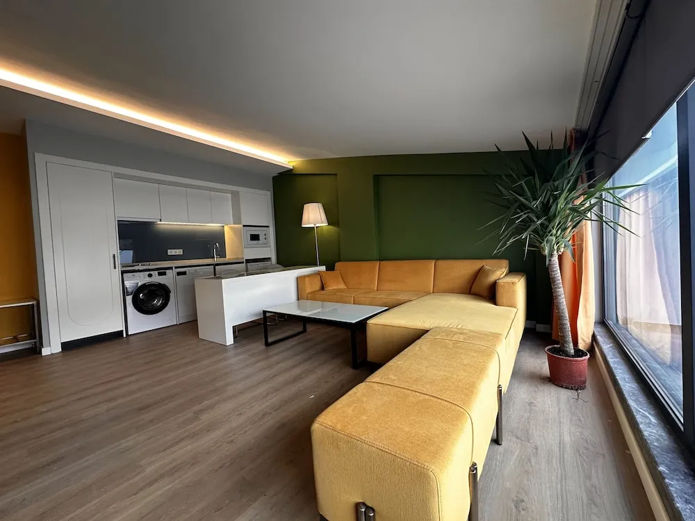 Mutfaklı 2 oda, 1 salon