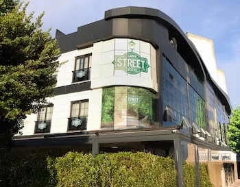 Lara Street Hotel