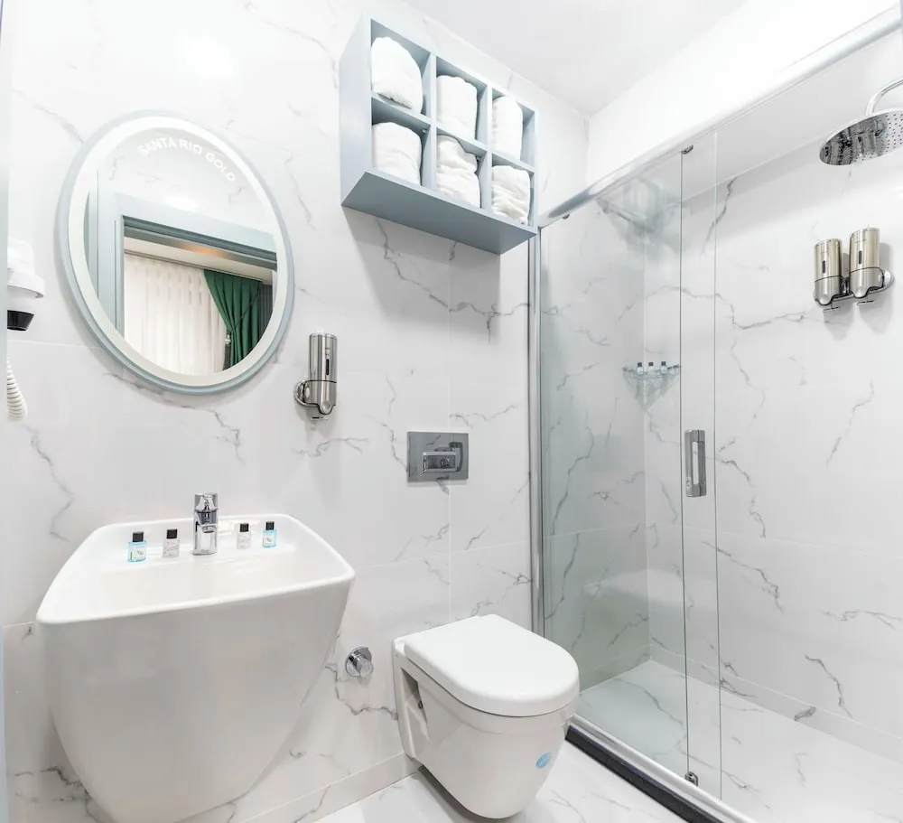 Deluxe Üç Kişilik Oda, Şehir Manzaralı