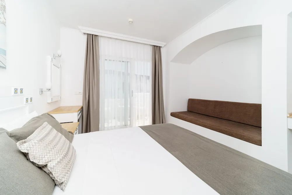 Superior Tek Büyük Yataklı Oda