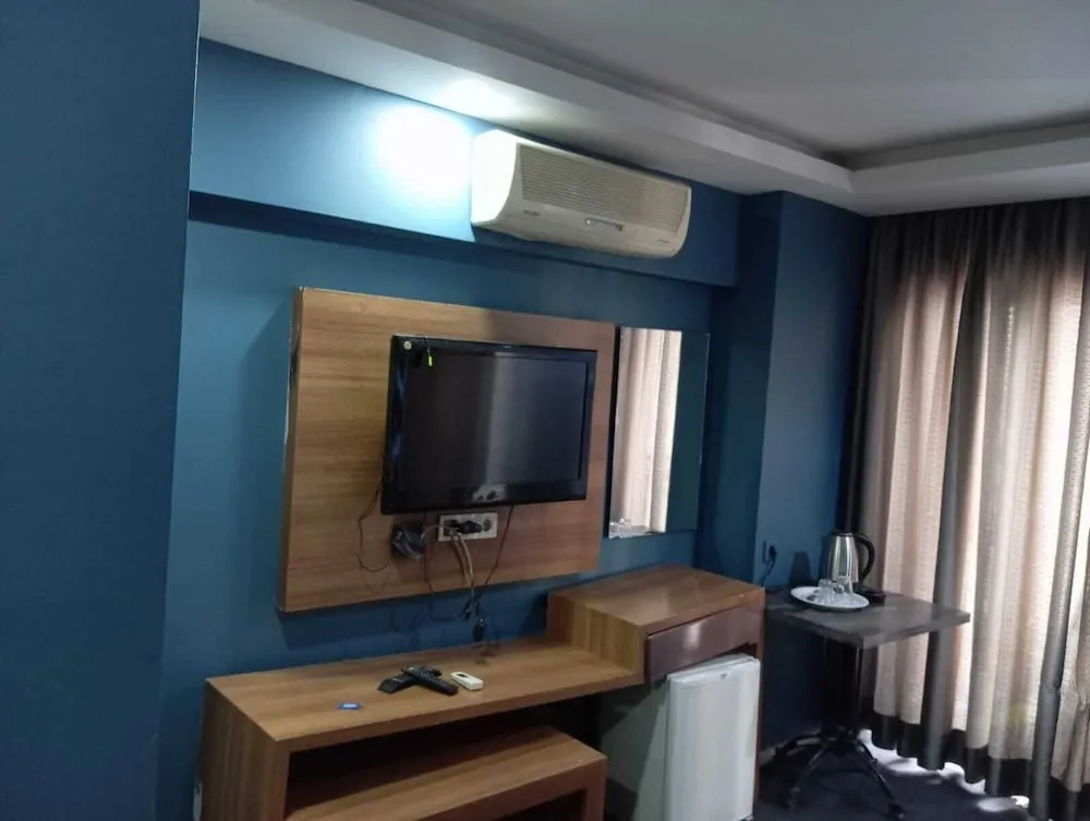 Classic Stüdyo, Şehir Manzaralı