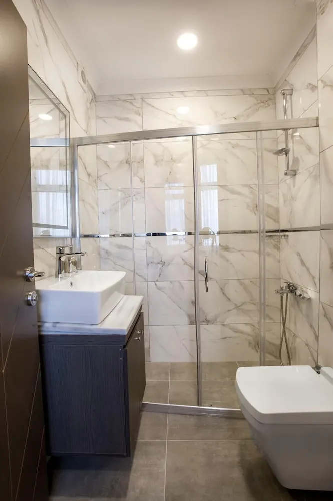 Standard Oda, 1 Büyük (Queen) Boy Yatak