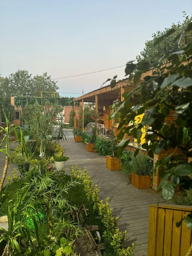 Standard Bungalov, Veranda, Bahçe Manzaralı