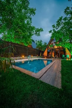Nios Bungalov Konaklama