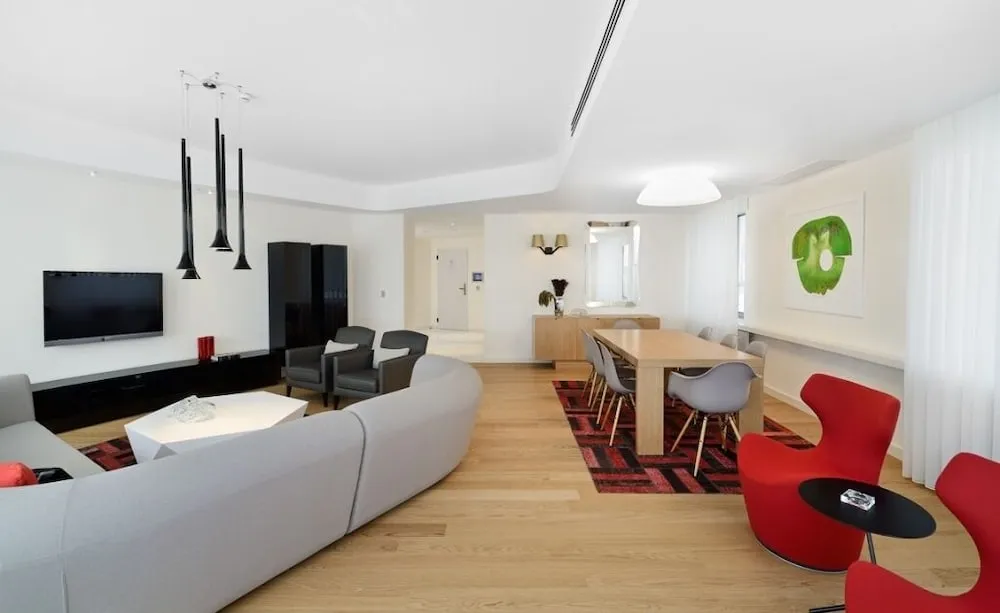 Standard Apart Daire, Deniz Manzaralı