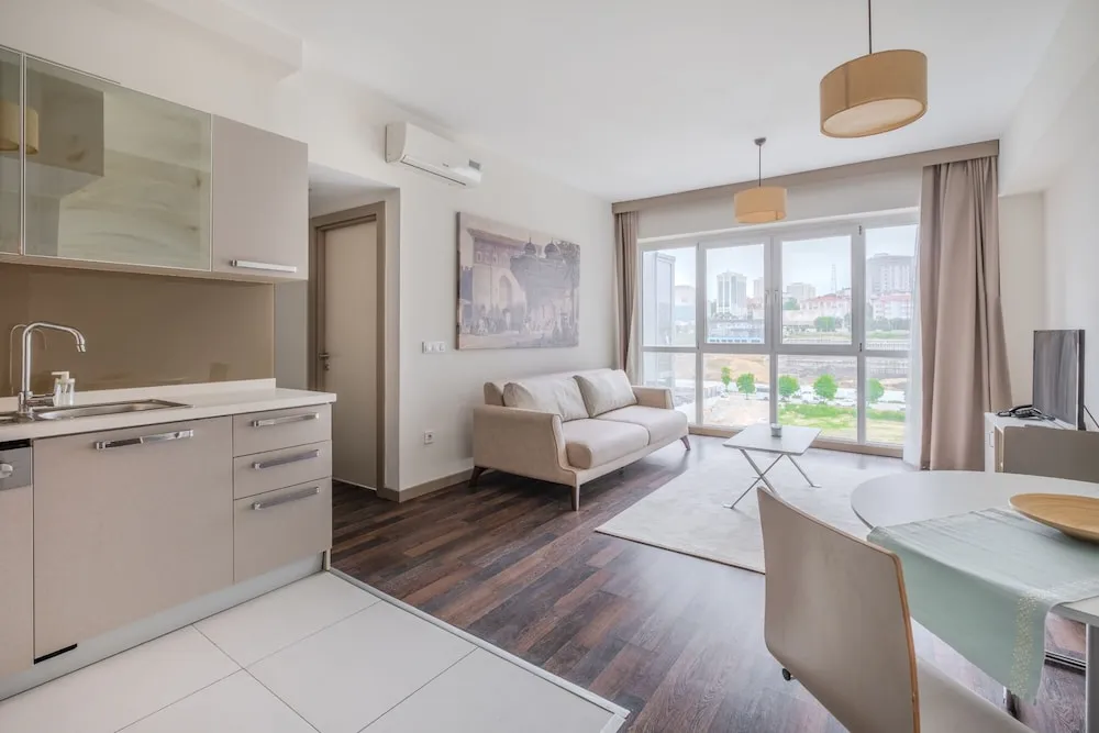 Junior Süit, Şehir Manzaralı