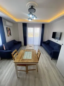 Mavi Restaurant & Apartments 3