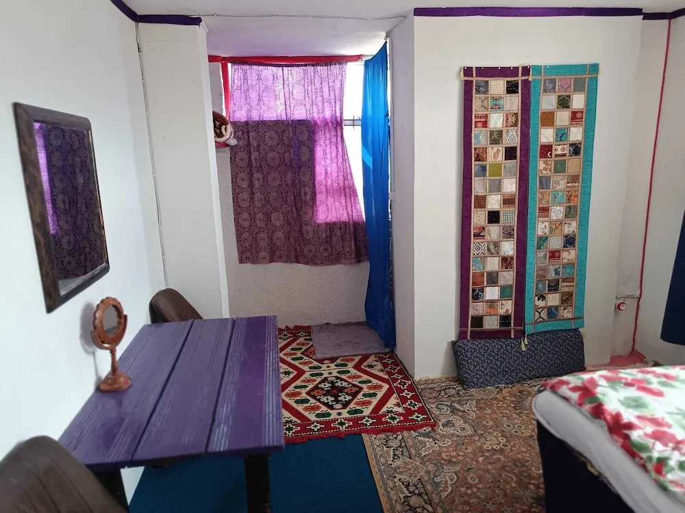 Basic Tek Büyük Yataklı Oda, Şehir Manzaralı
