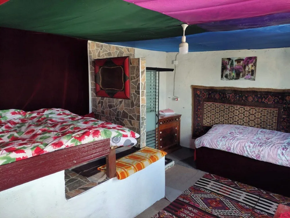 Basic Tek Büyük Yataklı Oda, Şehir Manzaralı