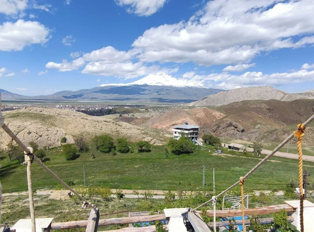 Basic Tek Büyük Yataklı Oda, Şehir Manzaralı
