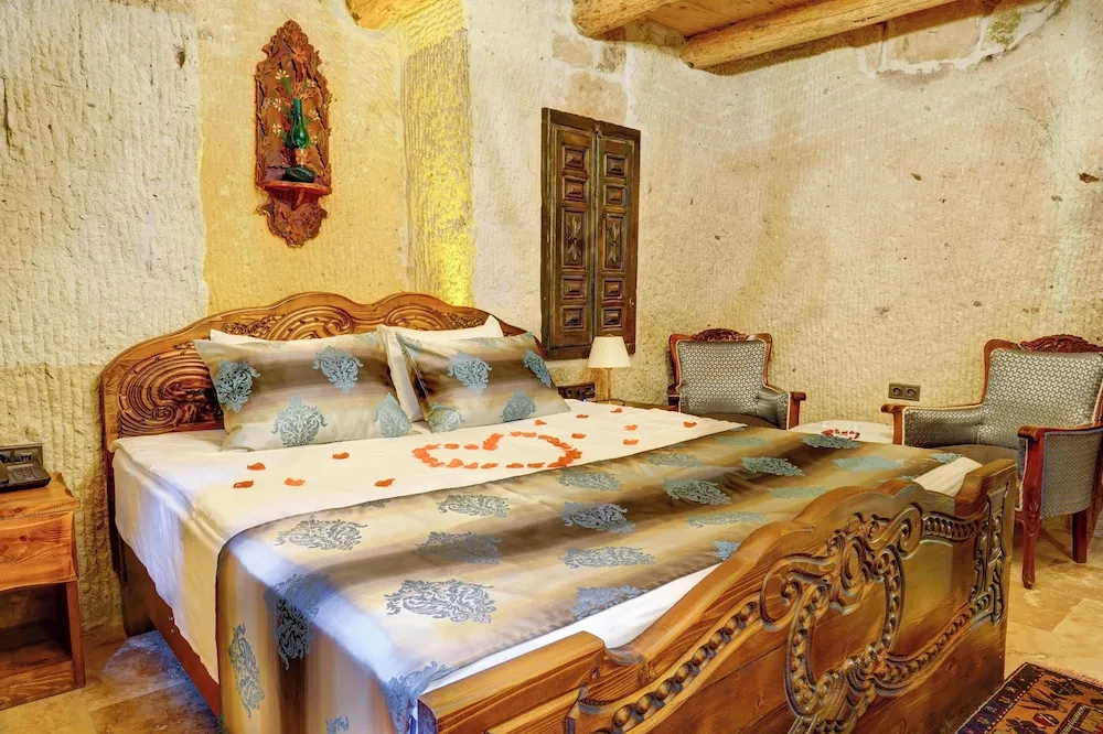 Deluxe Tek Büyük Yataklı Oda, 1 En Büyük (King) Boy Yatak, Havuz Kullanımı, Havuz Manzaralı