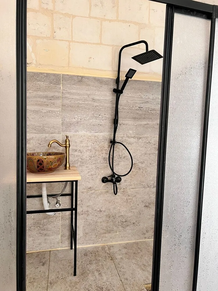 Oda, 1 Büyük (Queen) Boy Yatak, Özel Banyo