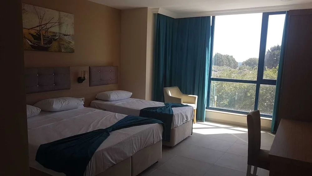 Deluxe Üç Kişilik Oda, Birden Çok Yatak