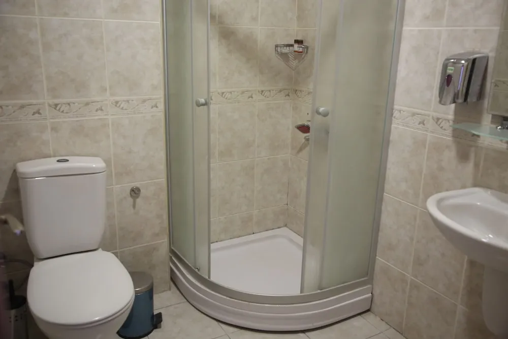 Deluxe Büyük Yataklı Tek Kişilik Oda, Balkon, Deniz Manzaralı