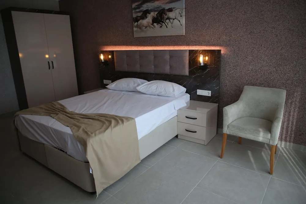 Deluxe Büyük Yataklı Tek Kişilik Oda, Balkon, Deniz Manzaralı