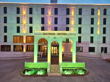 Dayman Hotel