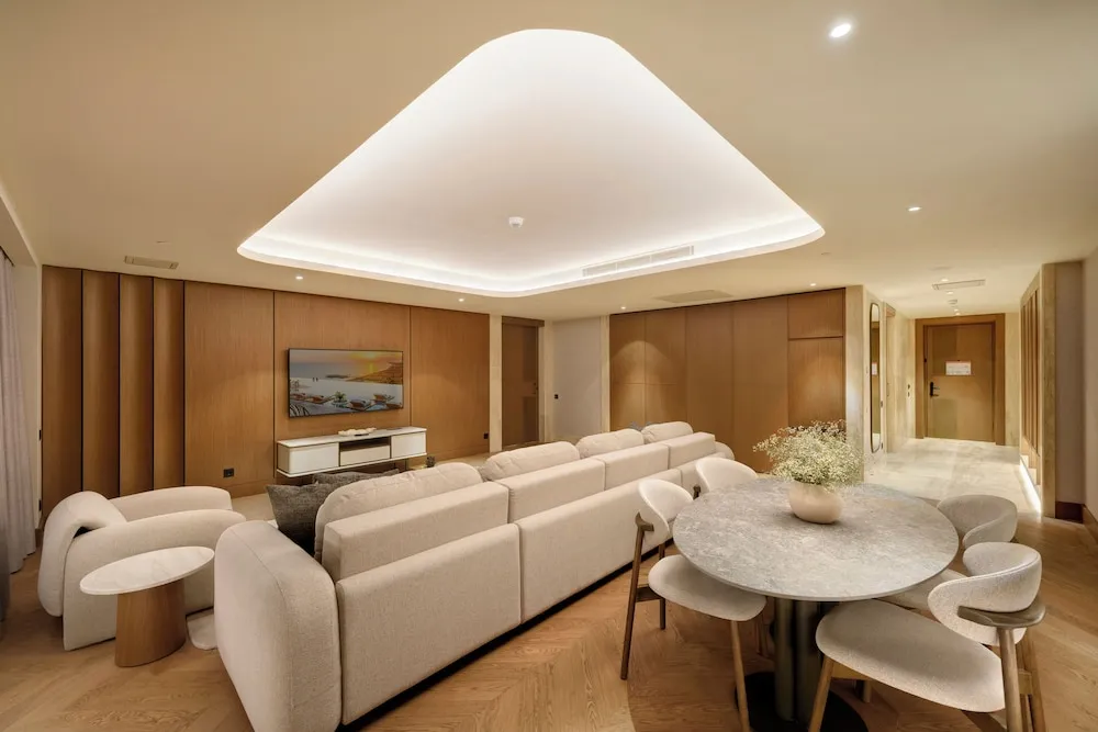 Panoramic Suite