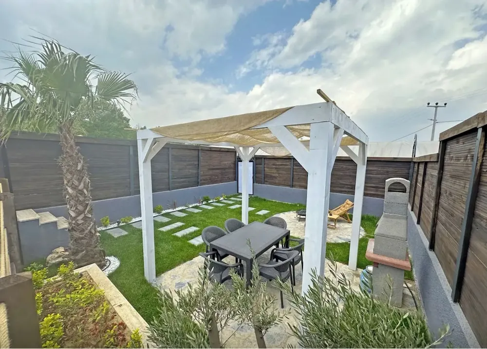 Deluxe Bungalov