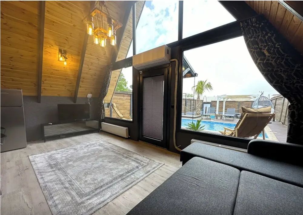 Deluxe Bungalov