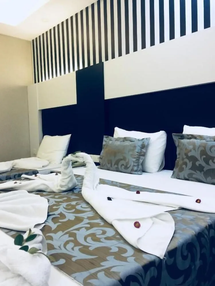 Basic Büyük Yataklı Tek Kişilik Oda, Şehir Manzaralı