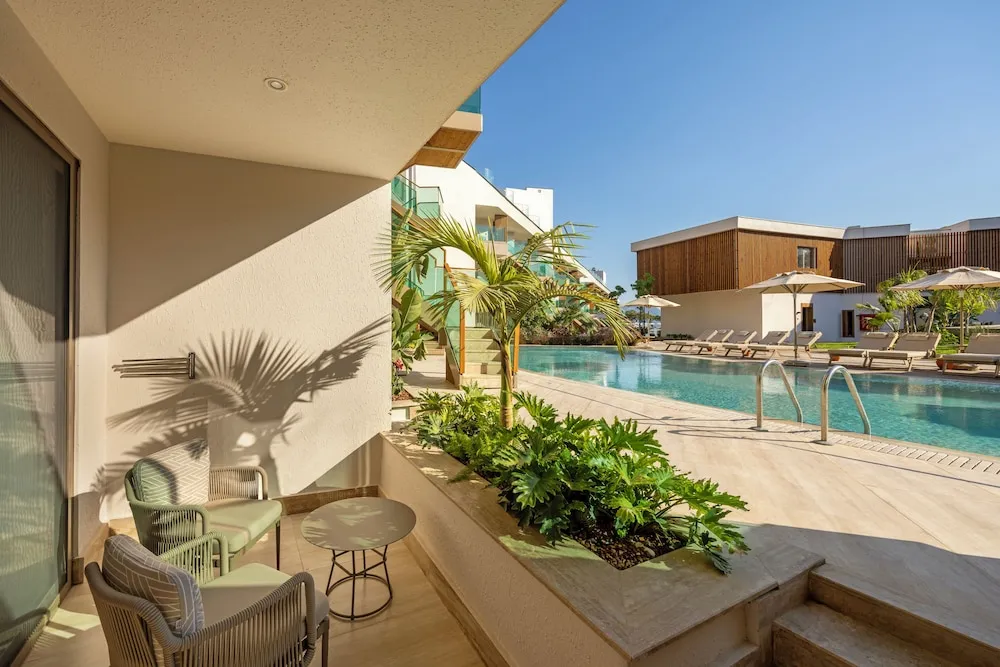 Superior Pool Access