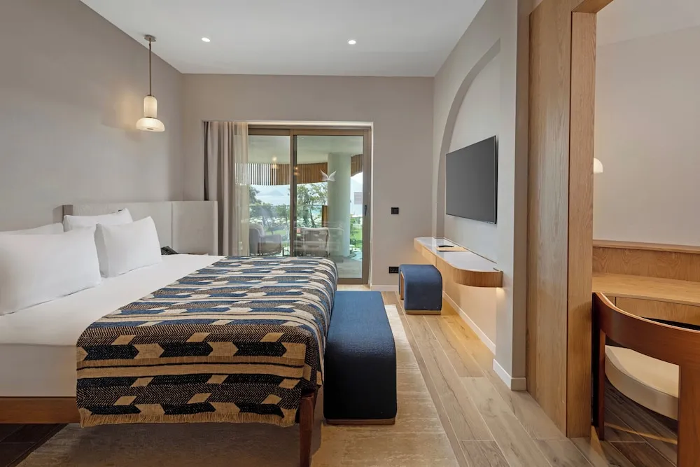 Corner Suite
