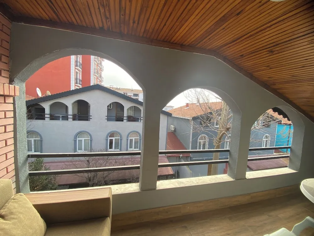 Deluxe Tek Büyük Yataklı Oda, Balkon, Şehir Manzaralı