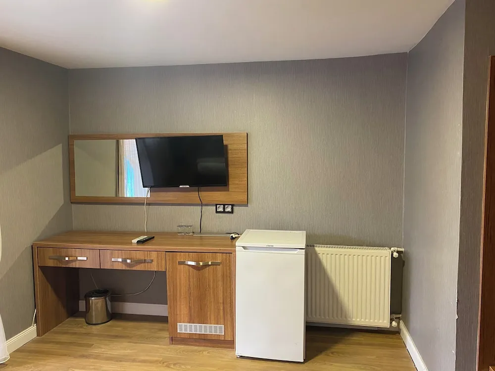 Deluxe Tek Büyük Yataklı Oda, Balkon, Şehir Manzaralı