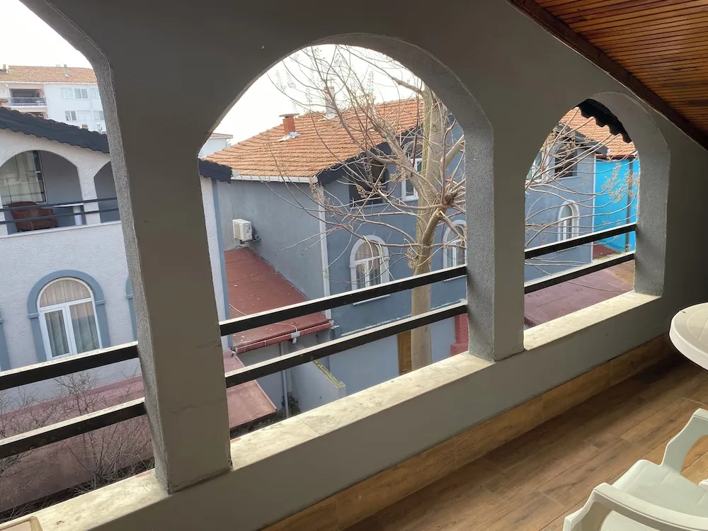 Deluxe Tek Büyük Yataklı Oda, Balkon, Şehir Manzaralı