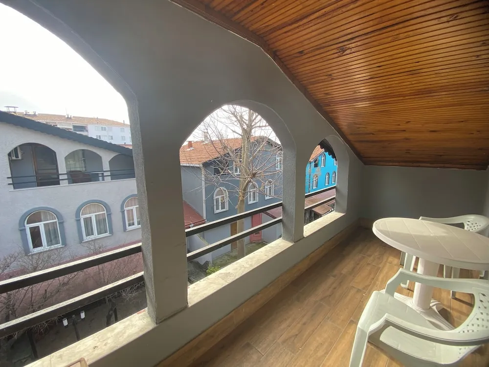 Deluxe Tek Büyük Yataklı Oda, Balkon, Şehir Manzaralı