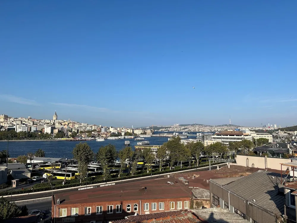 Panoramic Tek Büyük Yataklı Oda, Balkon, Deniz Manzaralı