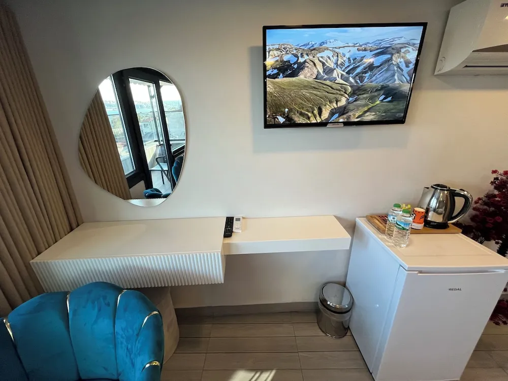 Panoramic Tek Büyük Yataklı Oda, Balkon, Deniz Manzaralı